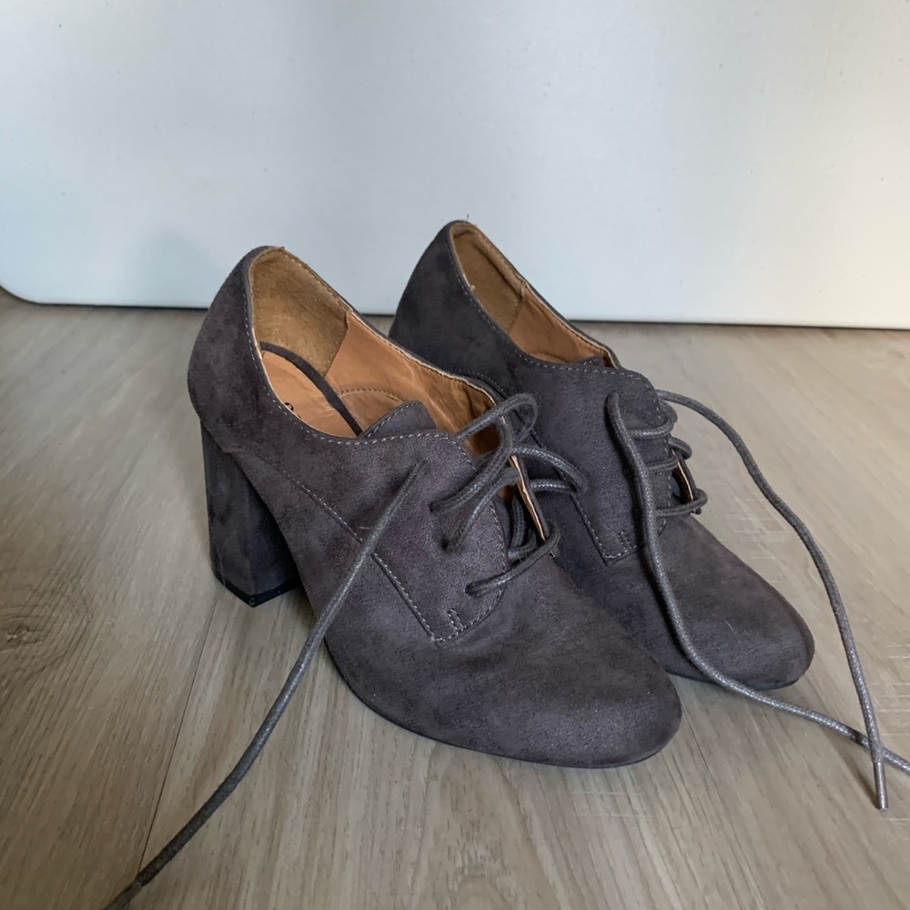 A.n.a. Suede booties